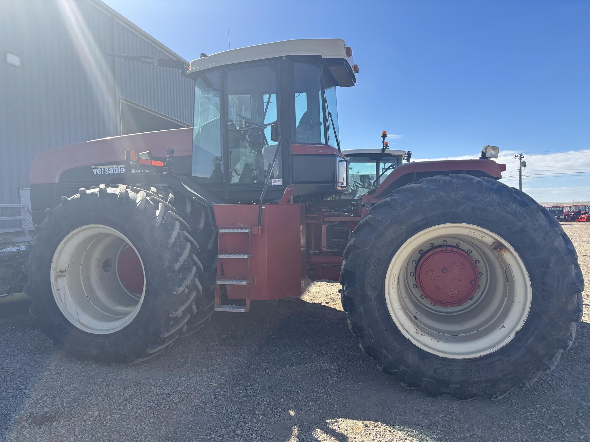 2004 Versatile 2375