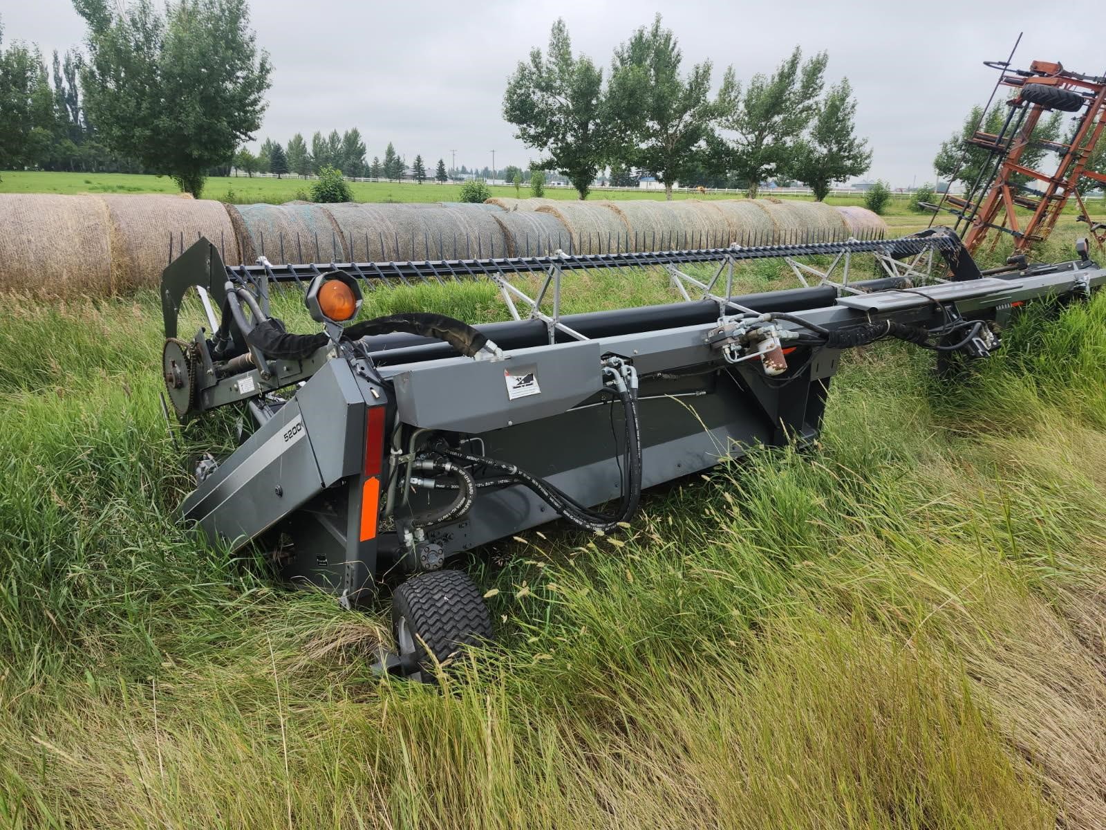 2009 Massey Ferguson 5200