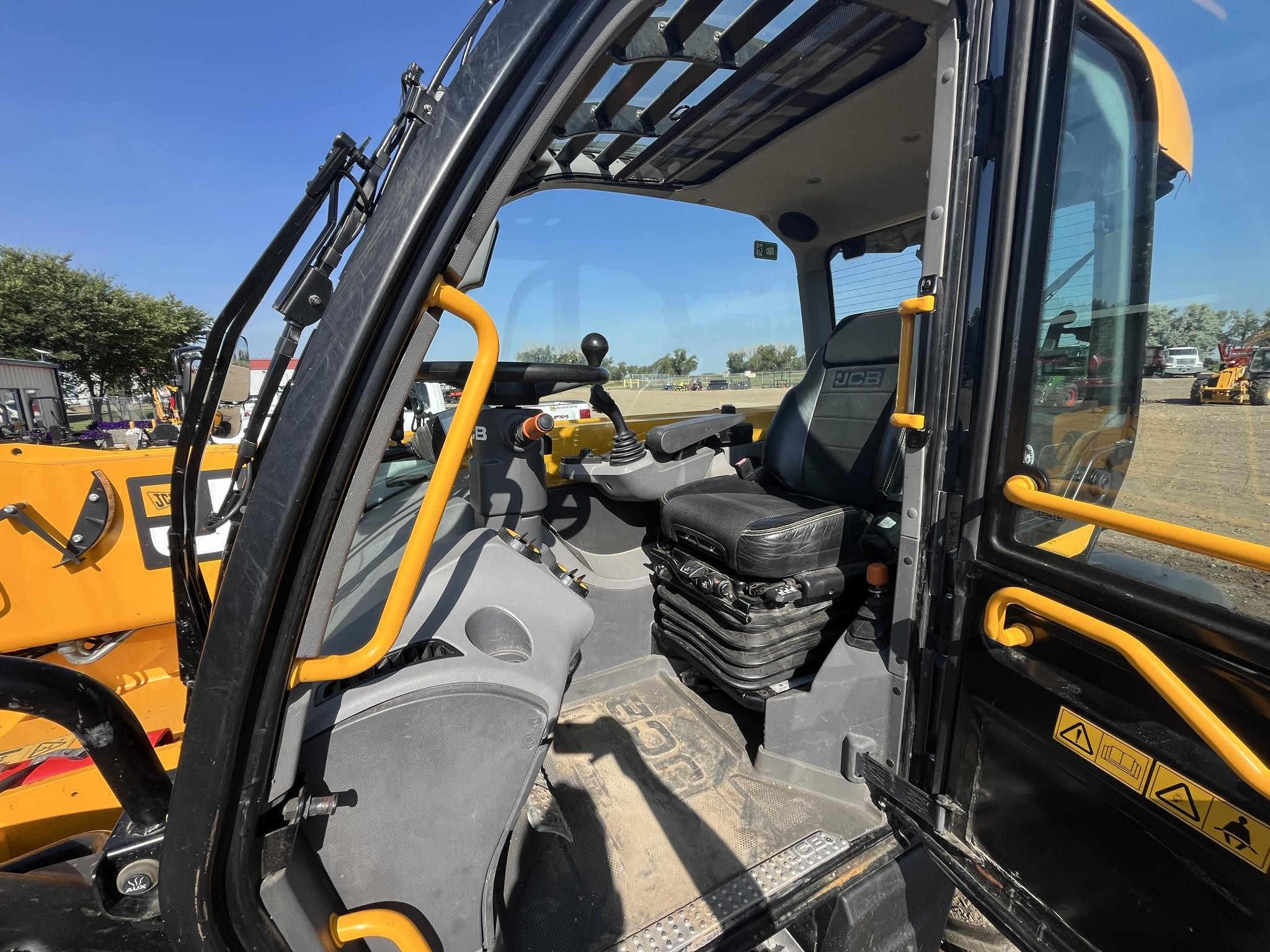 2022 Jcb 542-70 AGRI