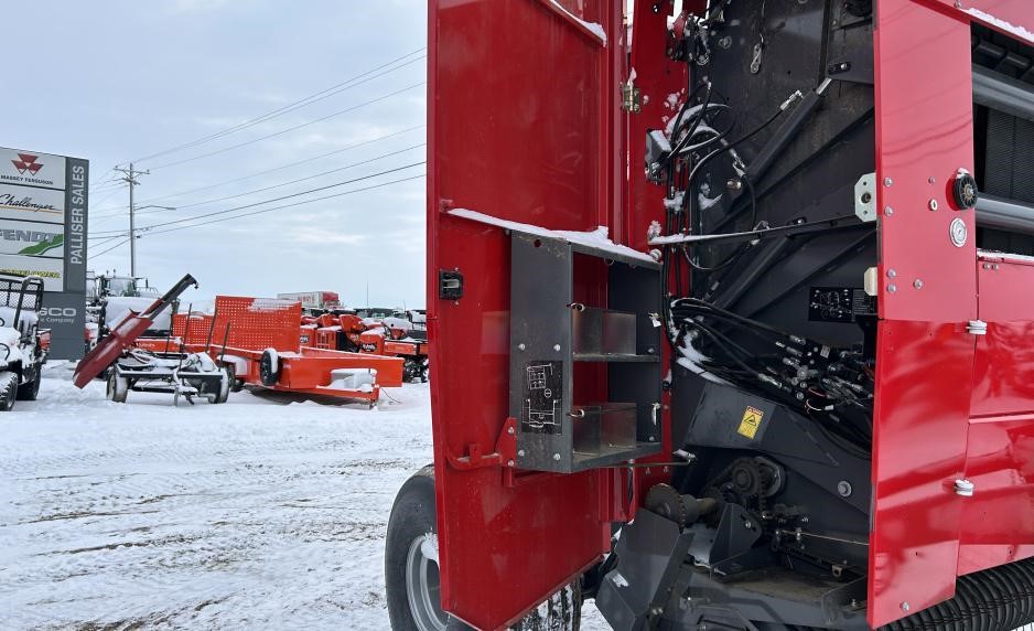 2022 Massey Ferguson 2956A