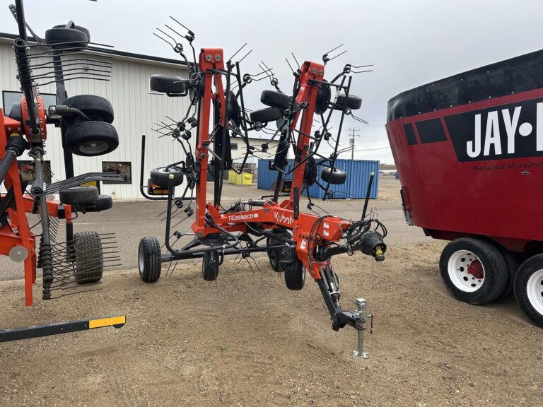 2023 Kubota TE8590CD