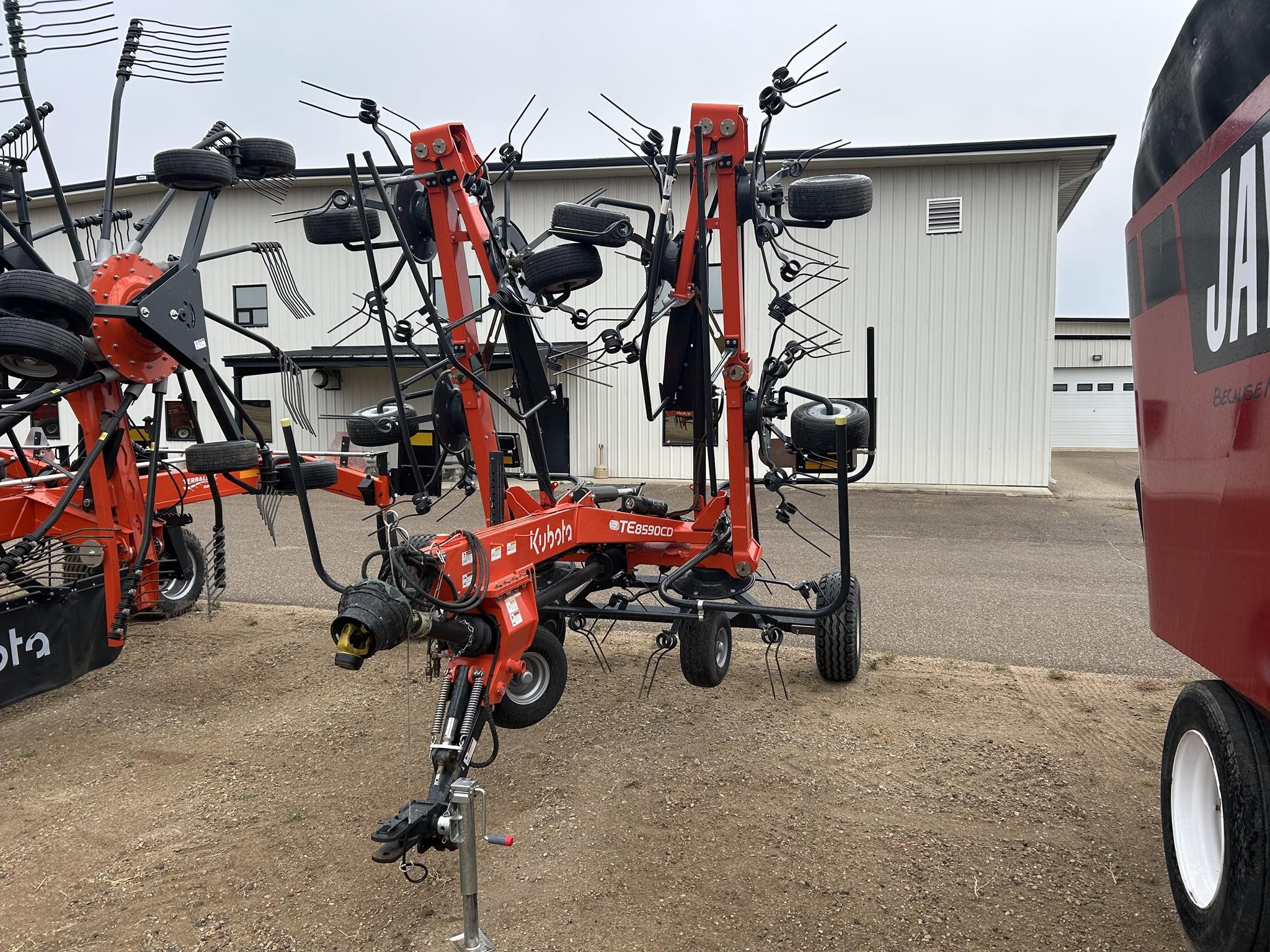 2023 Kubota TE8590CD