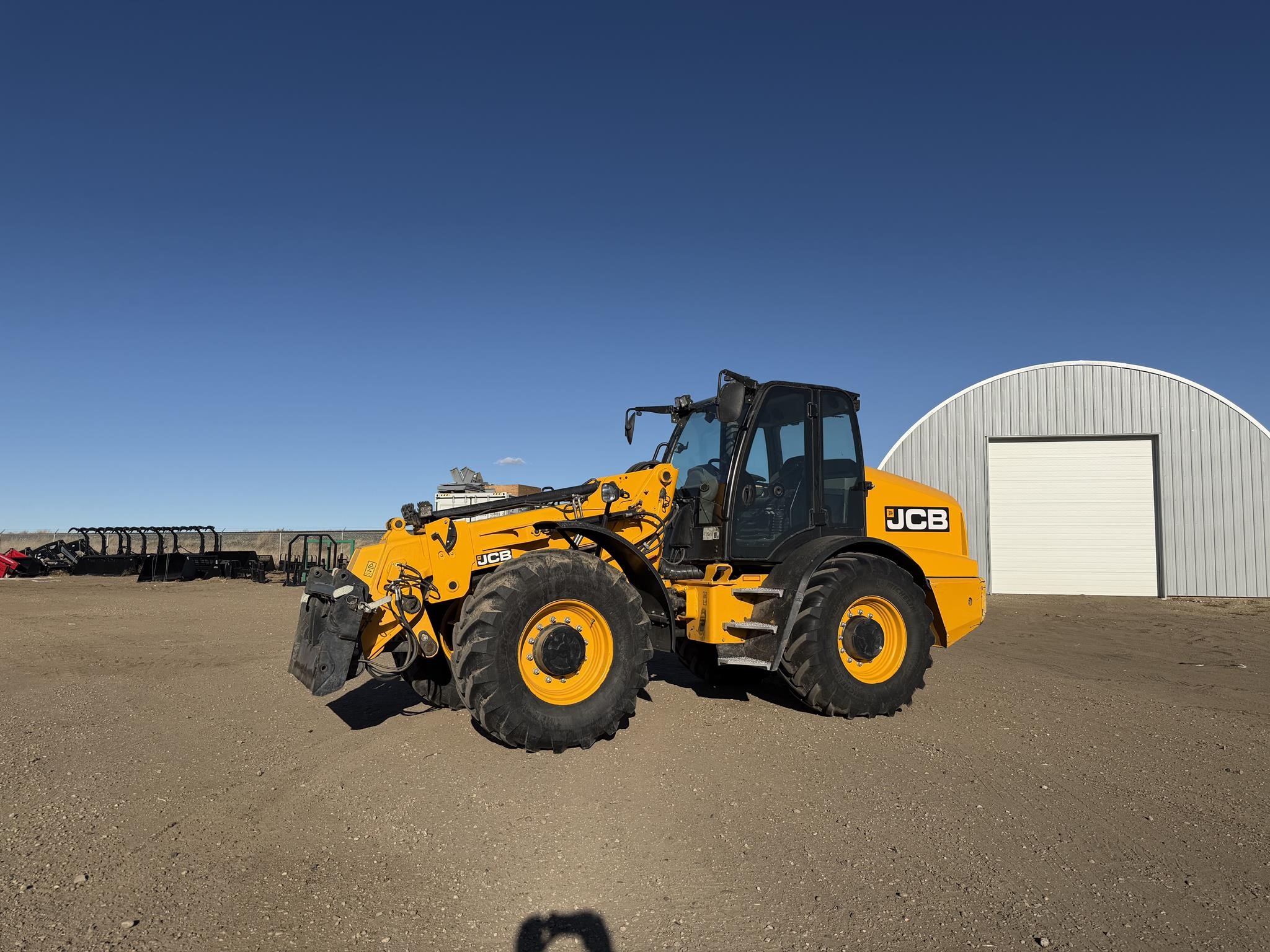2022 Jcb TM420