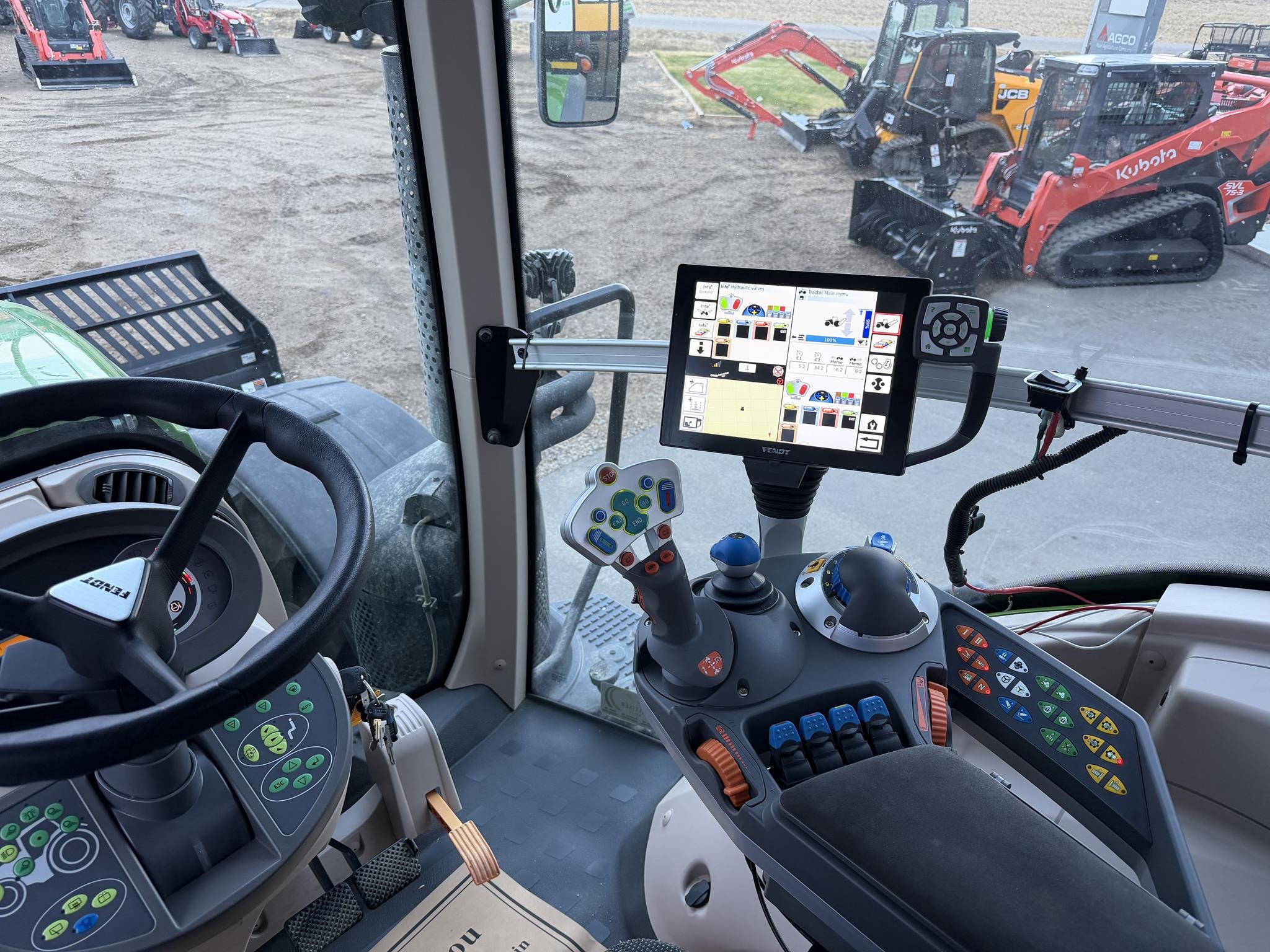 2023 Fendt 828 VARIO