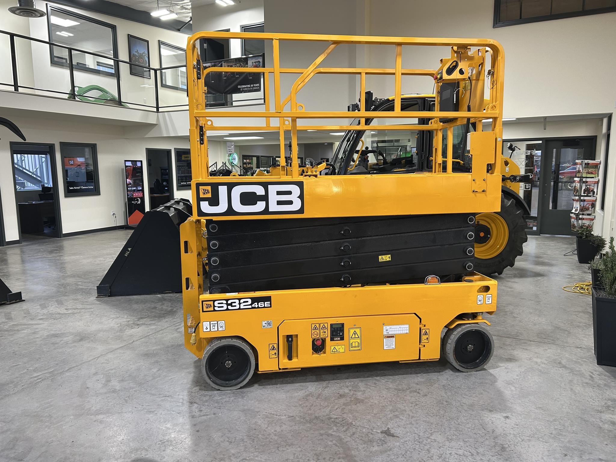 2023 Jcb S3246E