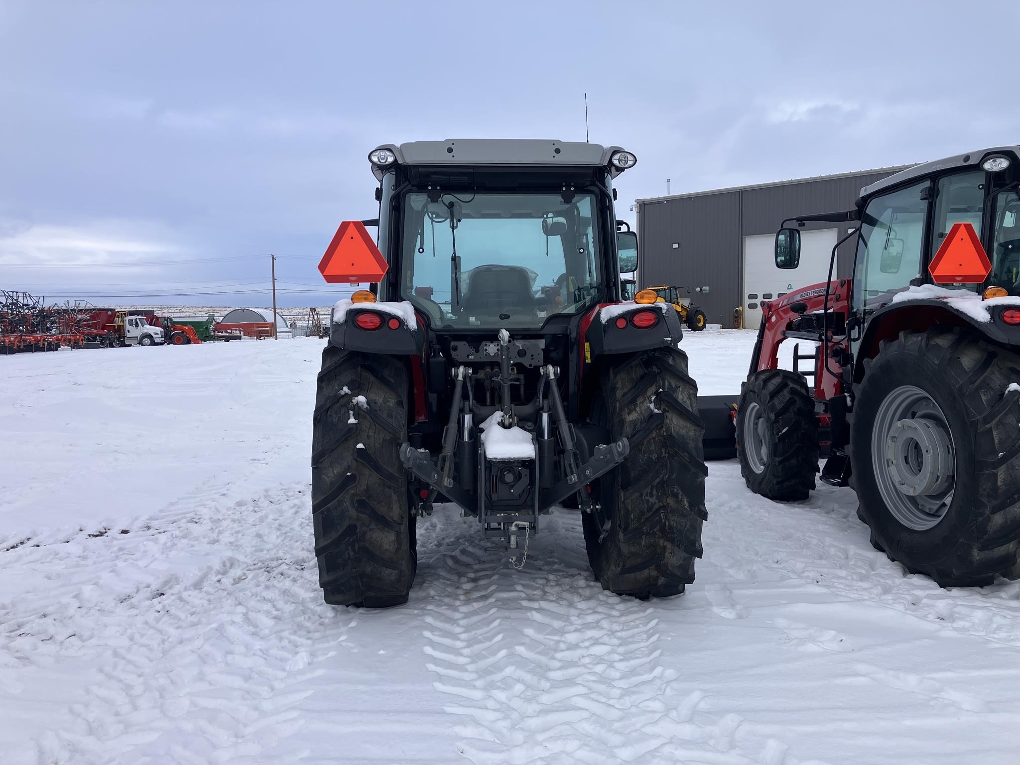 2024 Massey Ferguson 5711