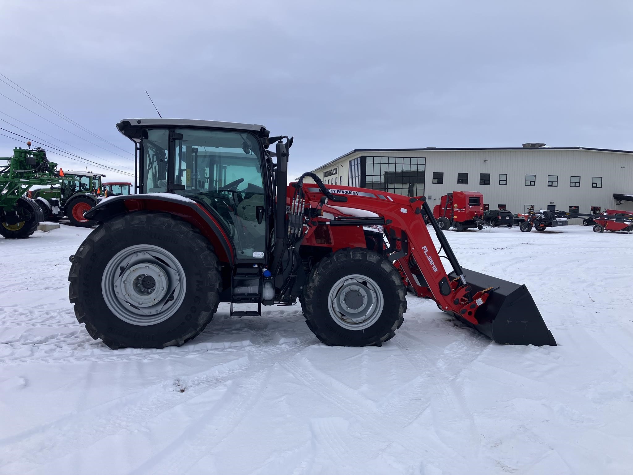 2024 Massey Ferguson 5711