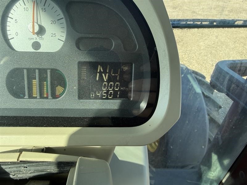 2009 Massey Ferguson 8680