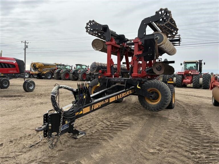 2021 Versatile FURY HS250