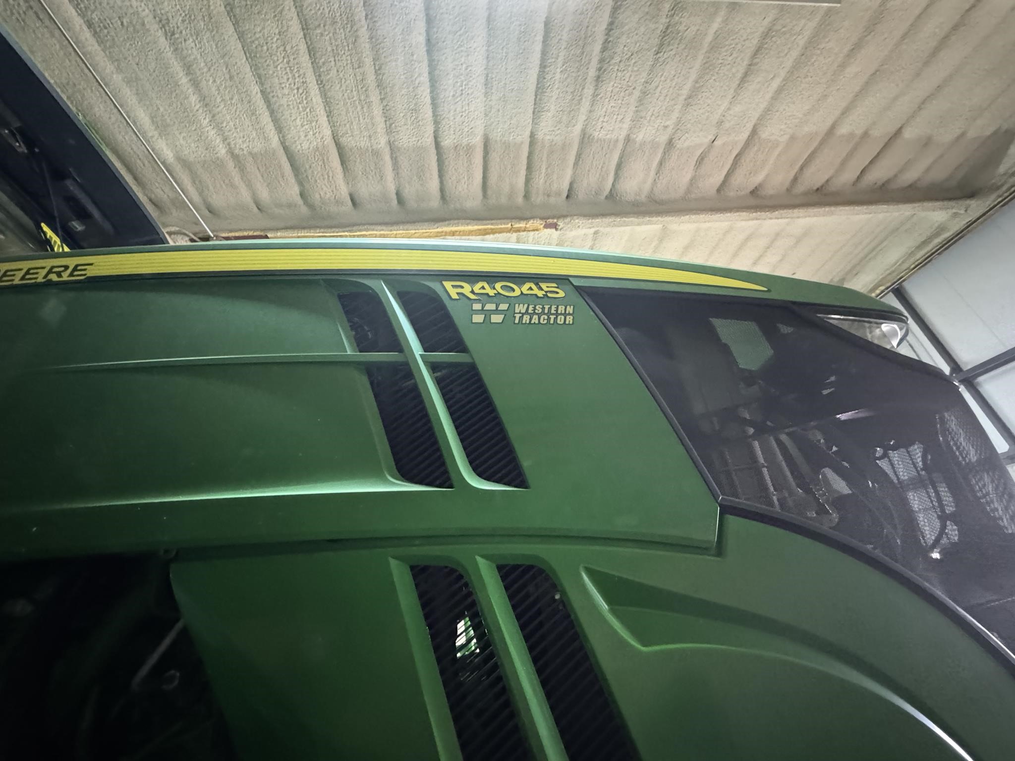 2017 John Deere R4045