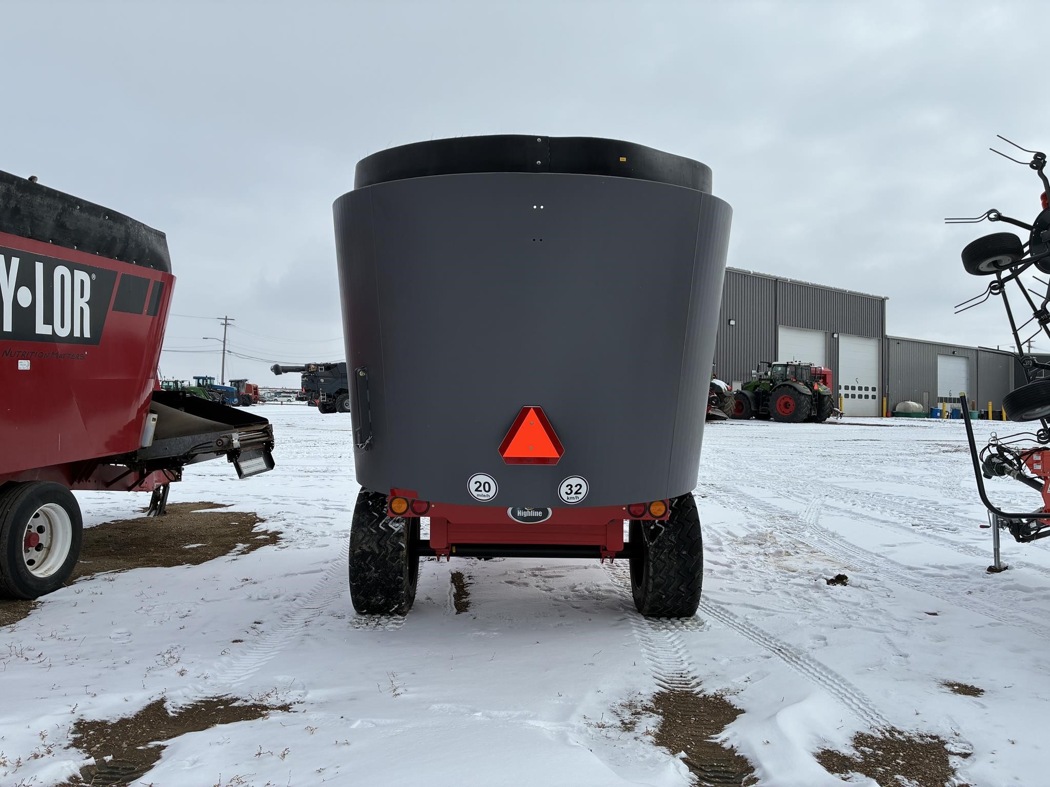 2024 Highline AMX520T