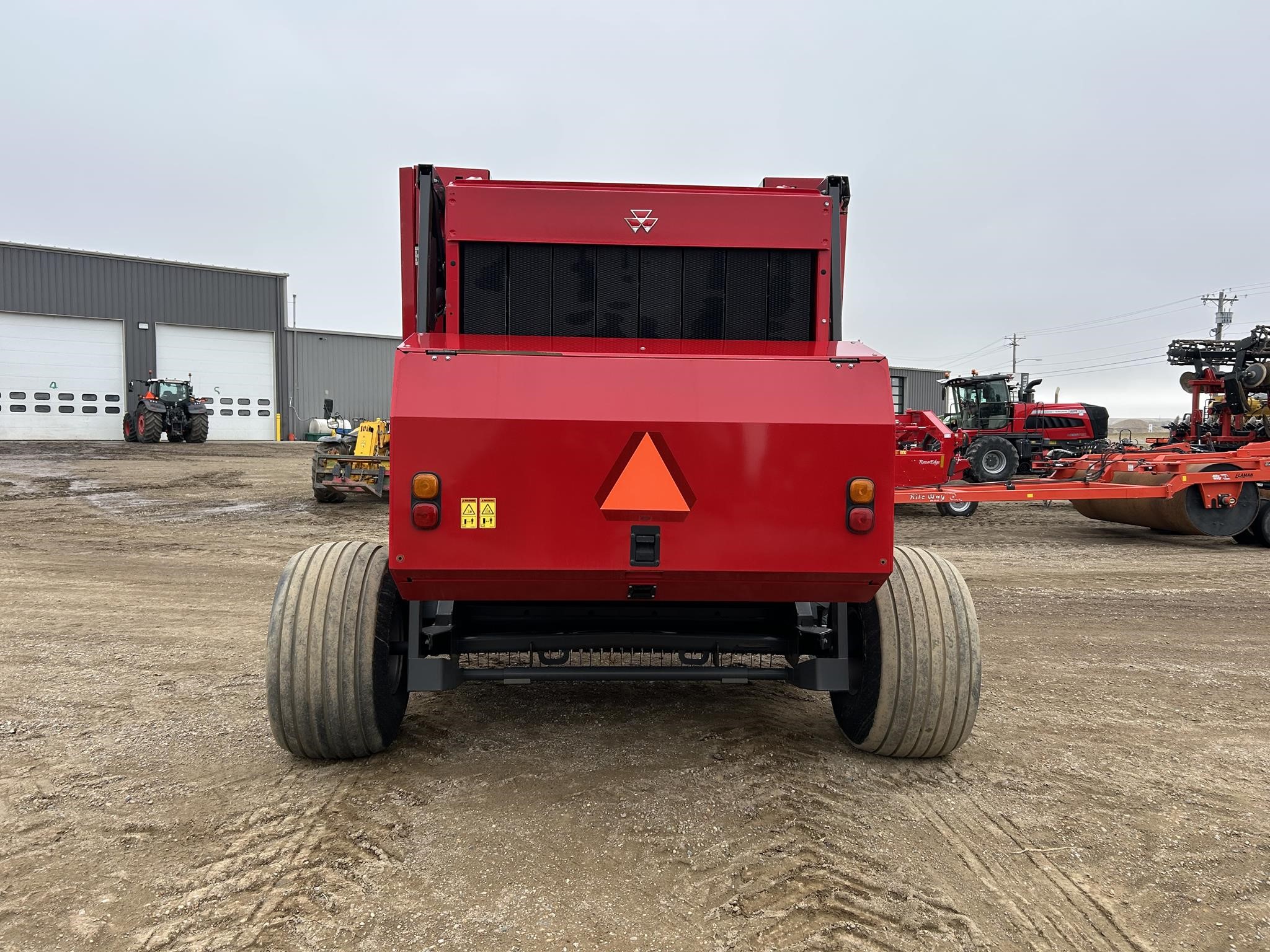 2022 Massey Ferguson 2956A