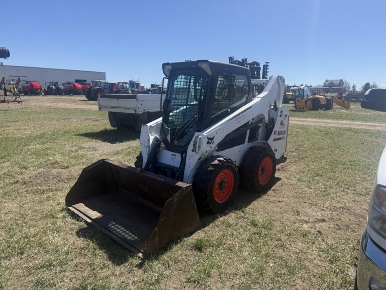 2013 Bobcat S590