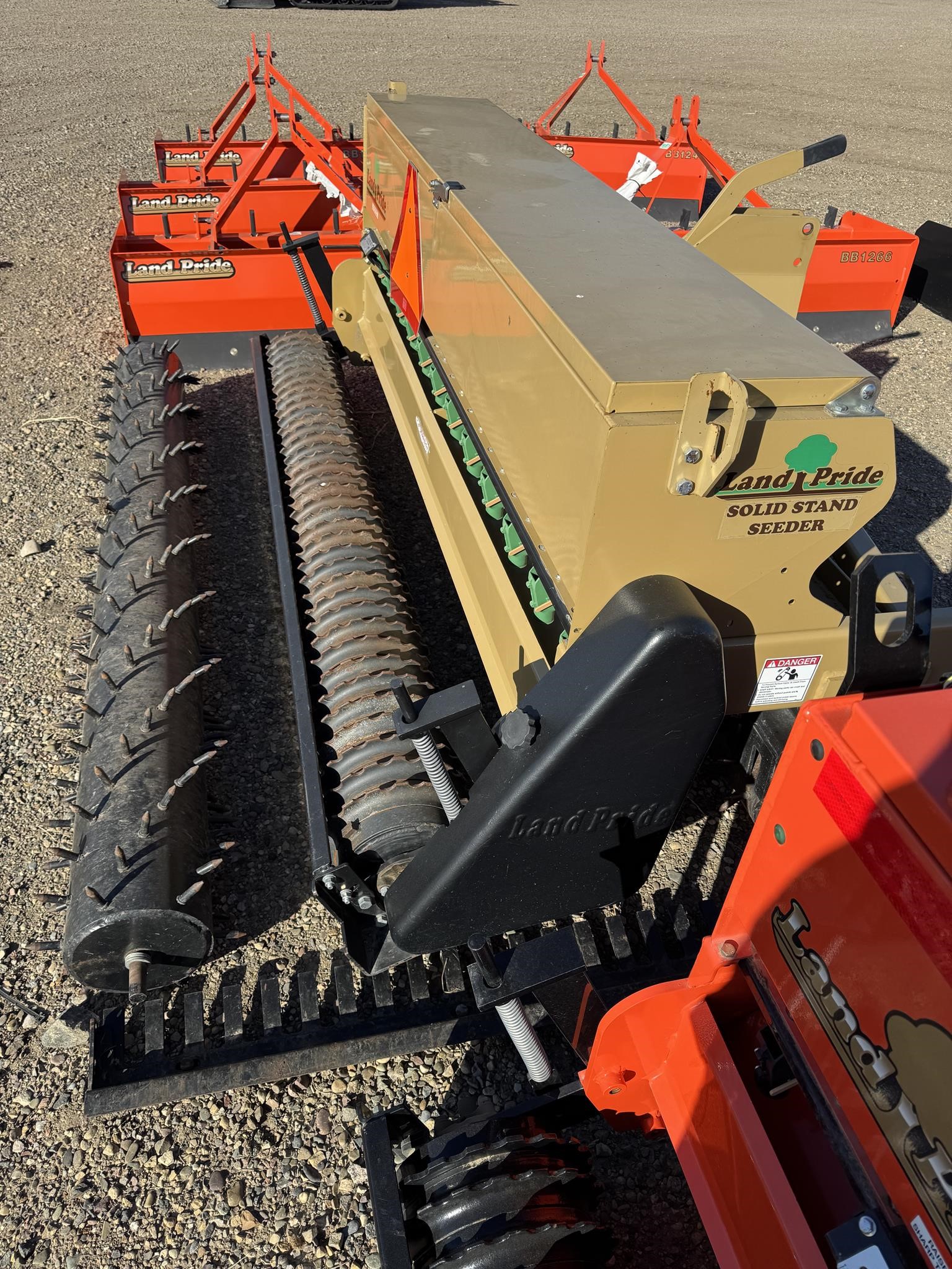 Land Pride APS1586