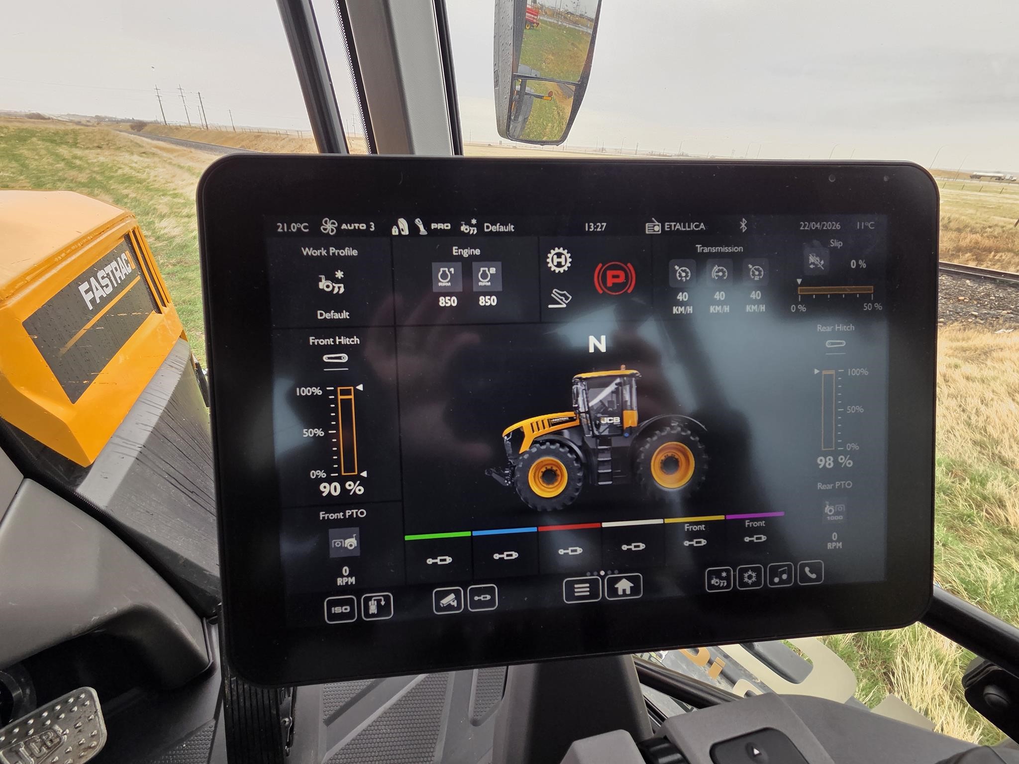 2026 Jcb FASTRAC 8330