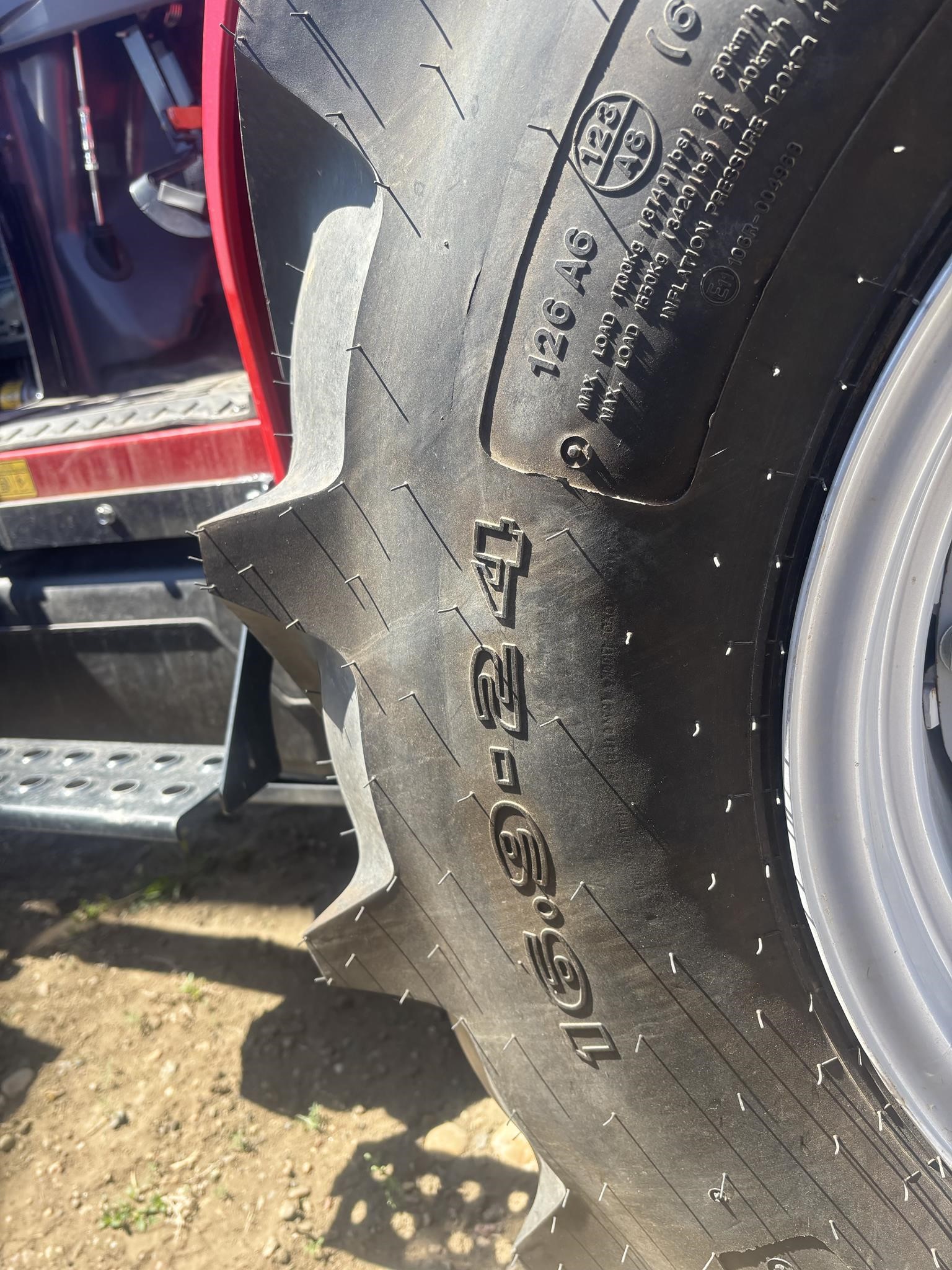 2024 Massey Ferguson 2850M