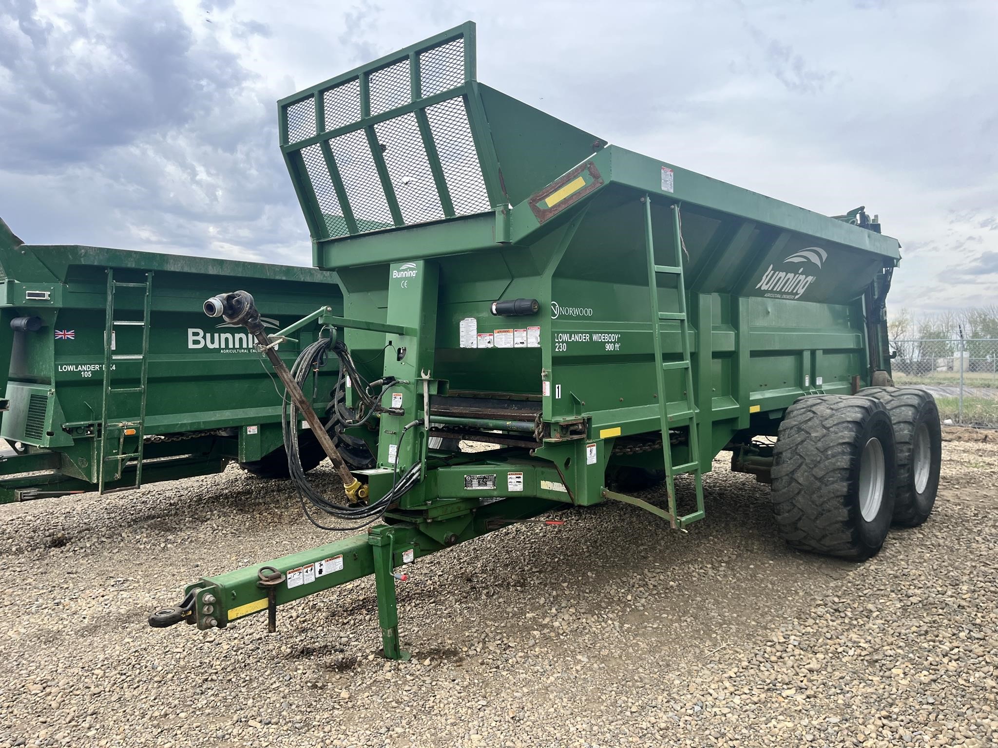 2021 Bunning LOWLANDER WIDEBODY 230