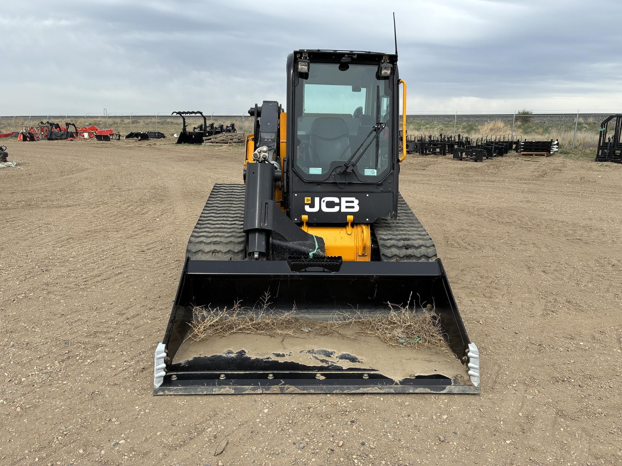 2024 Jcb 270T