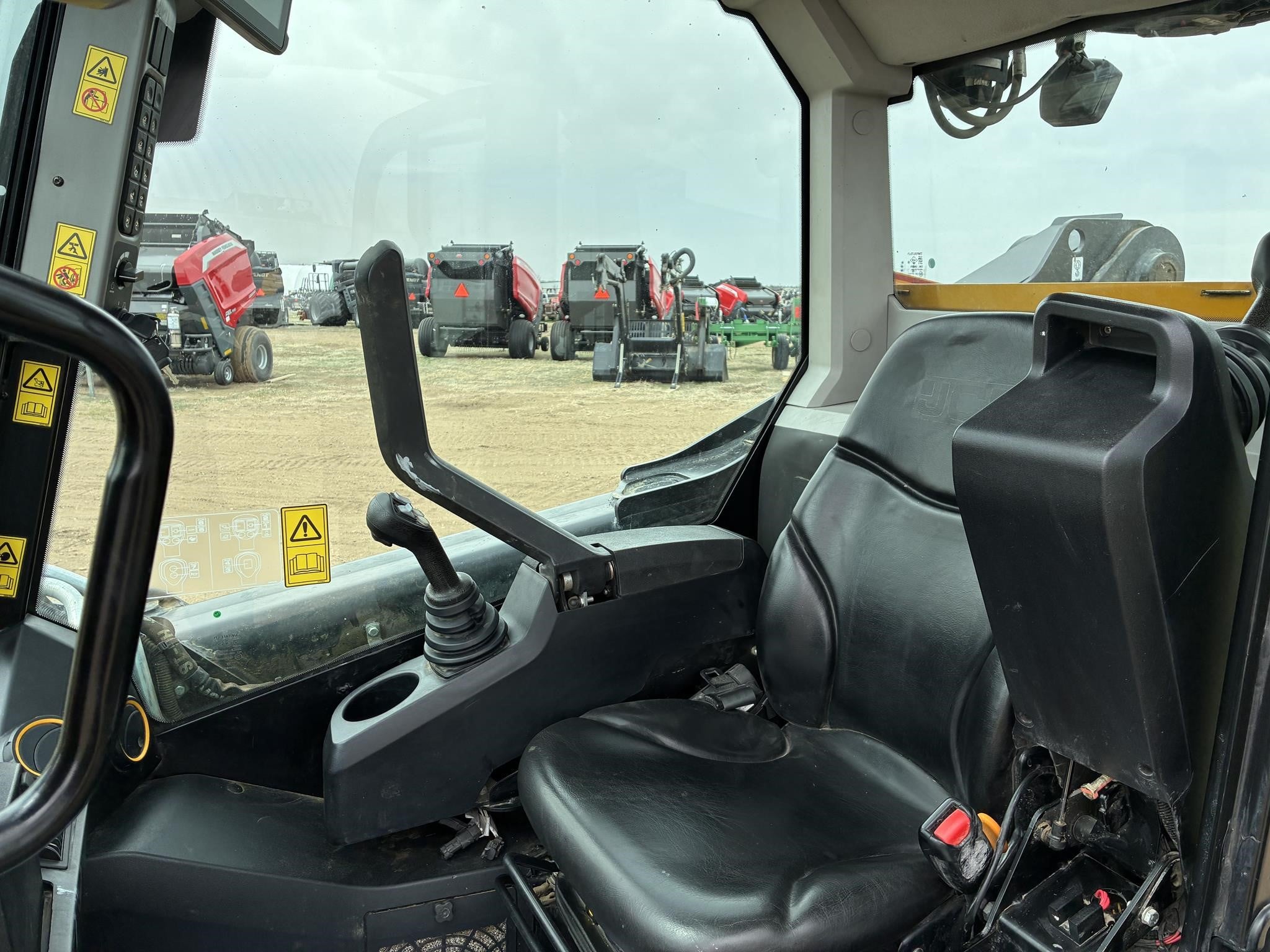 2024 Jcb 270T