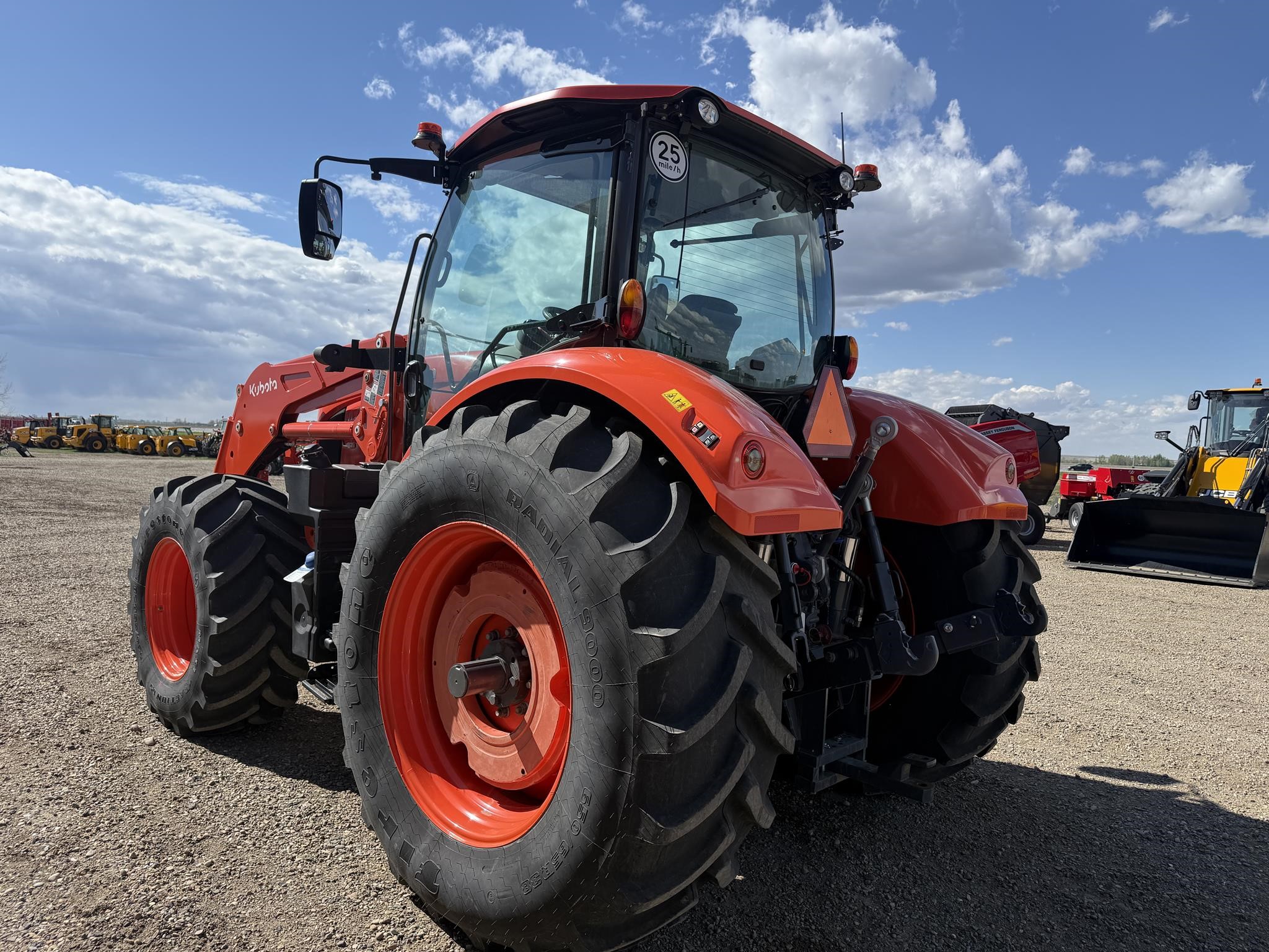 2023 Kubota M7-154 DELUXE