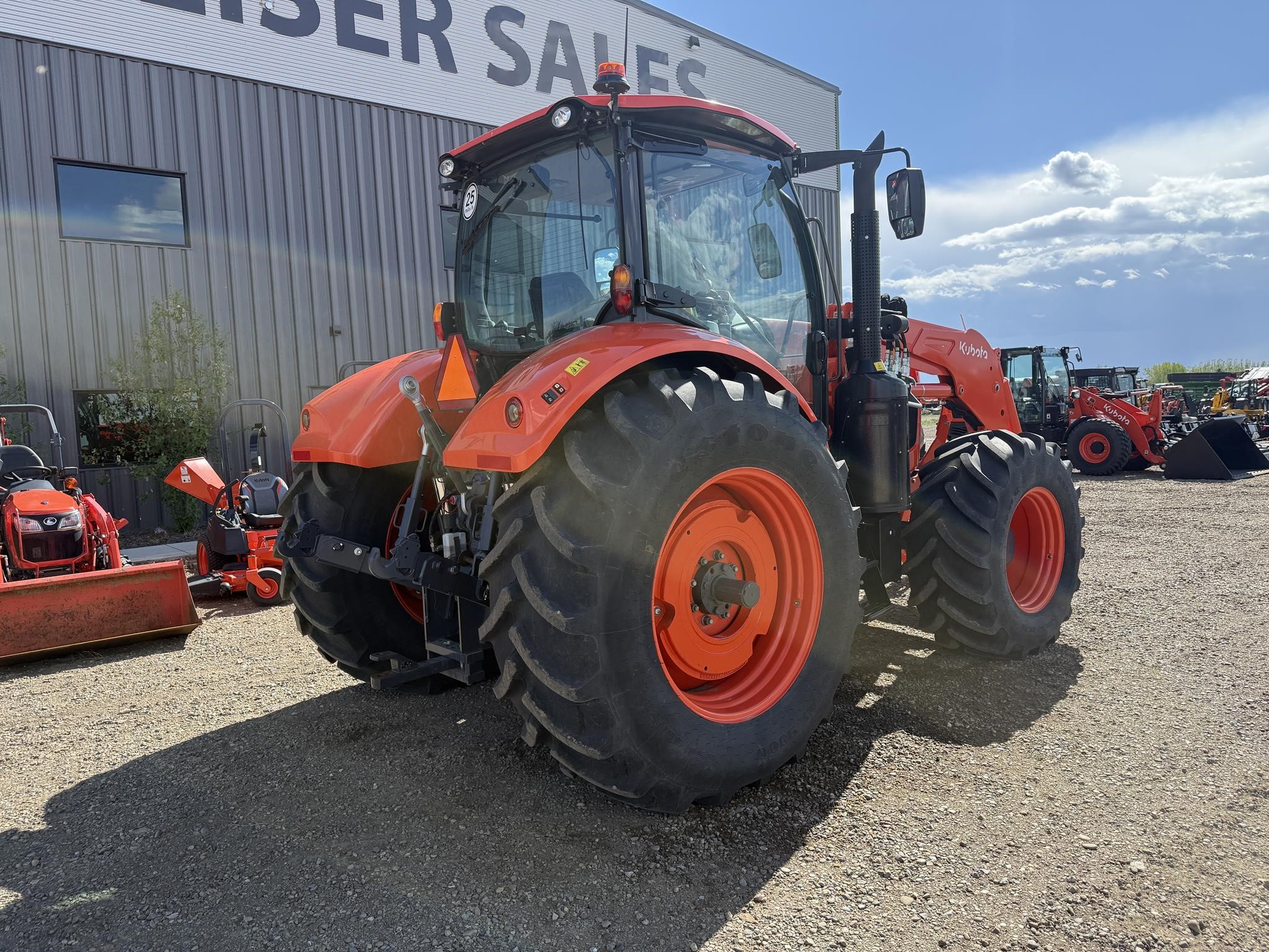 2023 Kubota M7-154 DELUXE