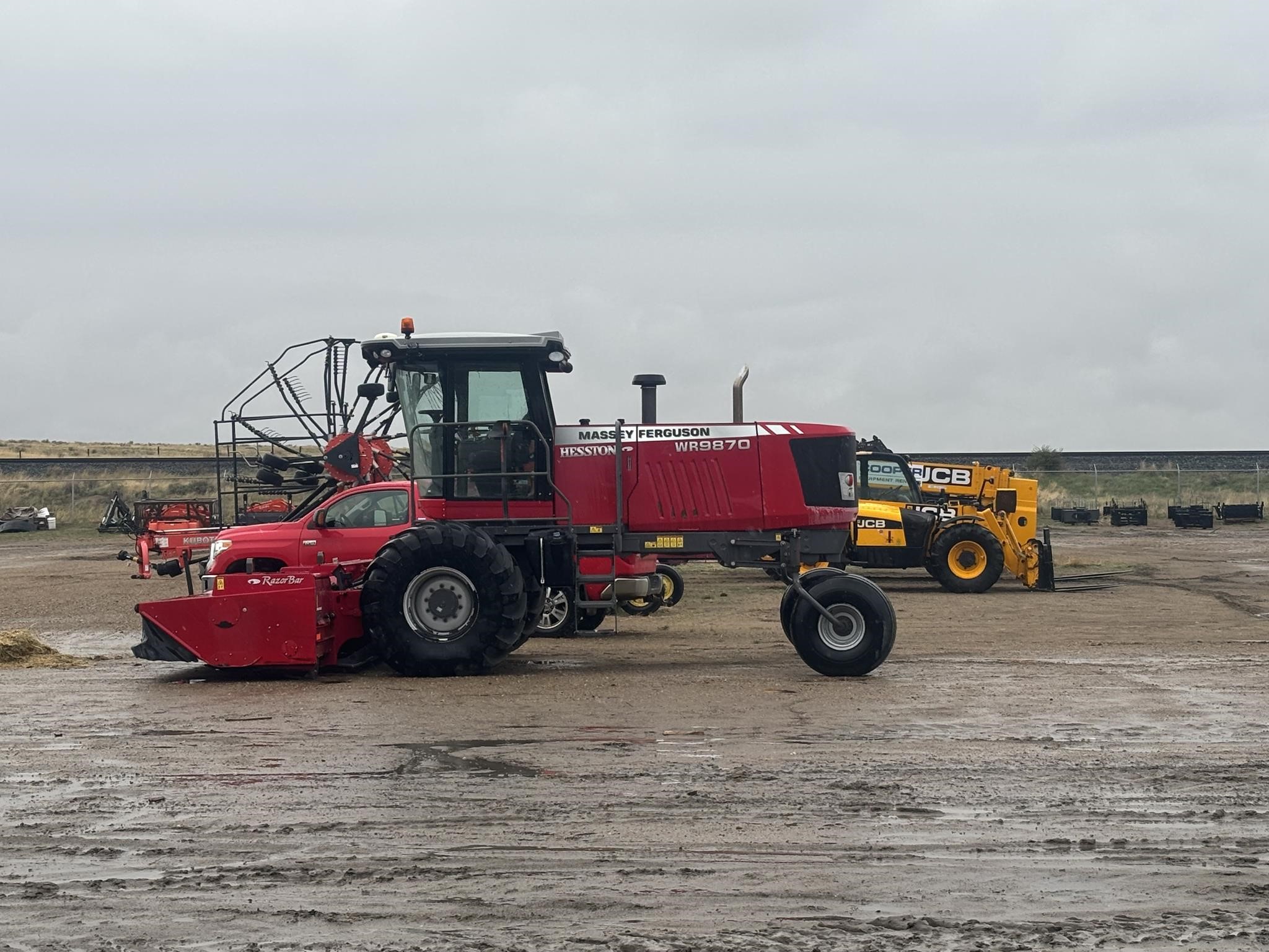 2015 Massey Ferguson WR9870