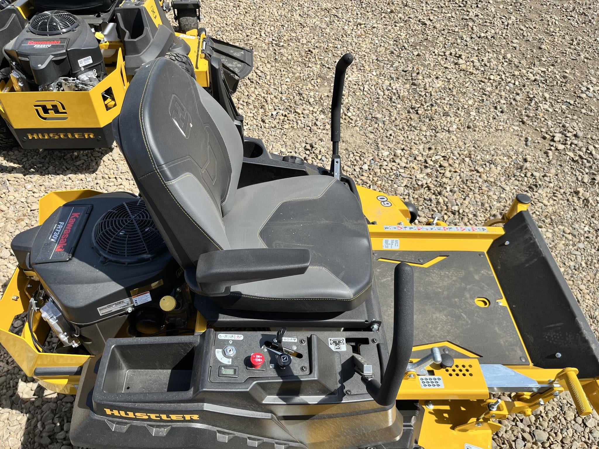 2026 Hustler RAPTOR XDX 60