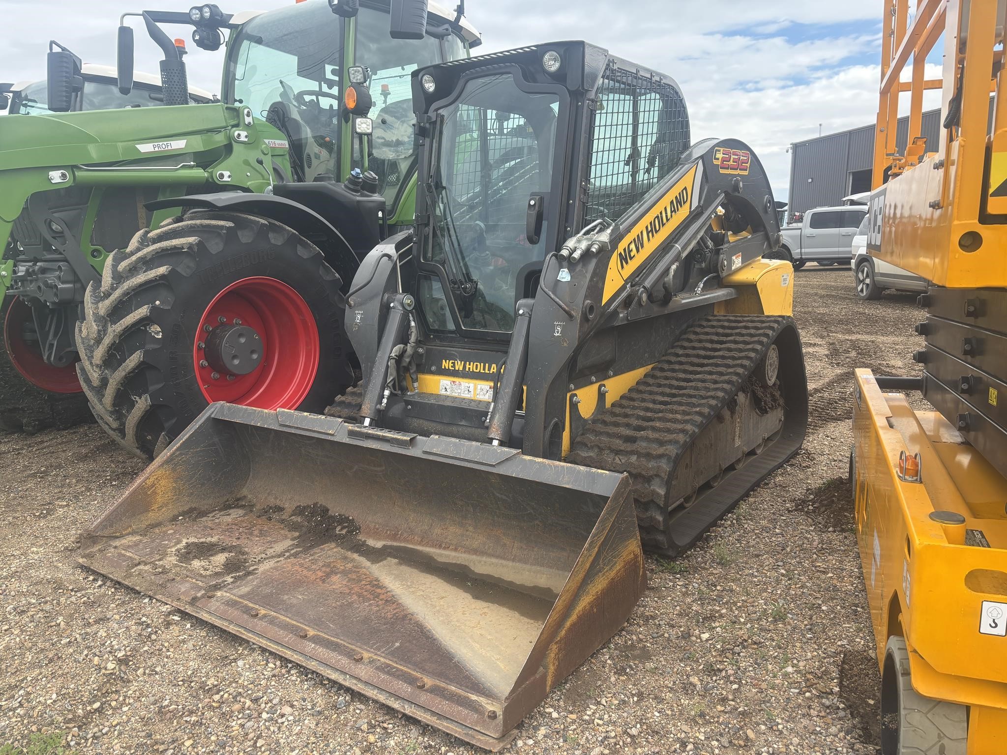 2011 New Holland C232
