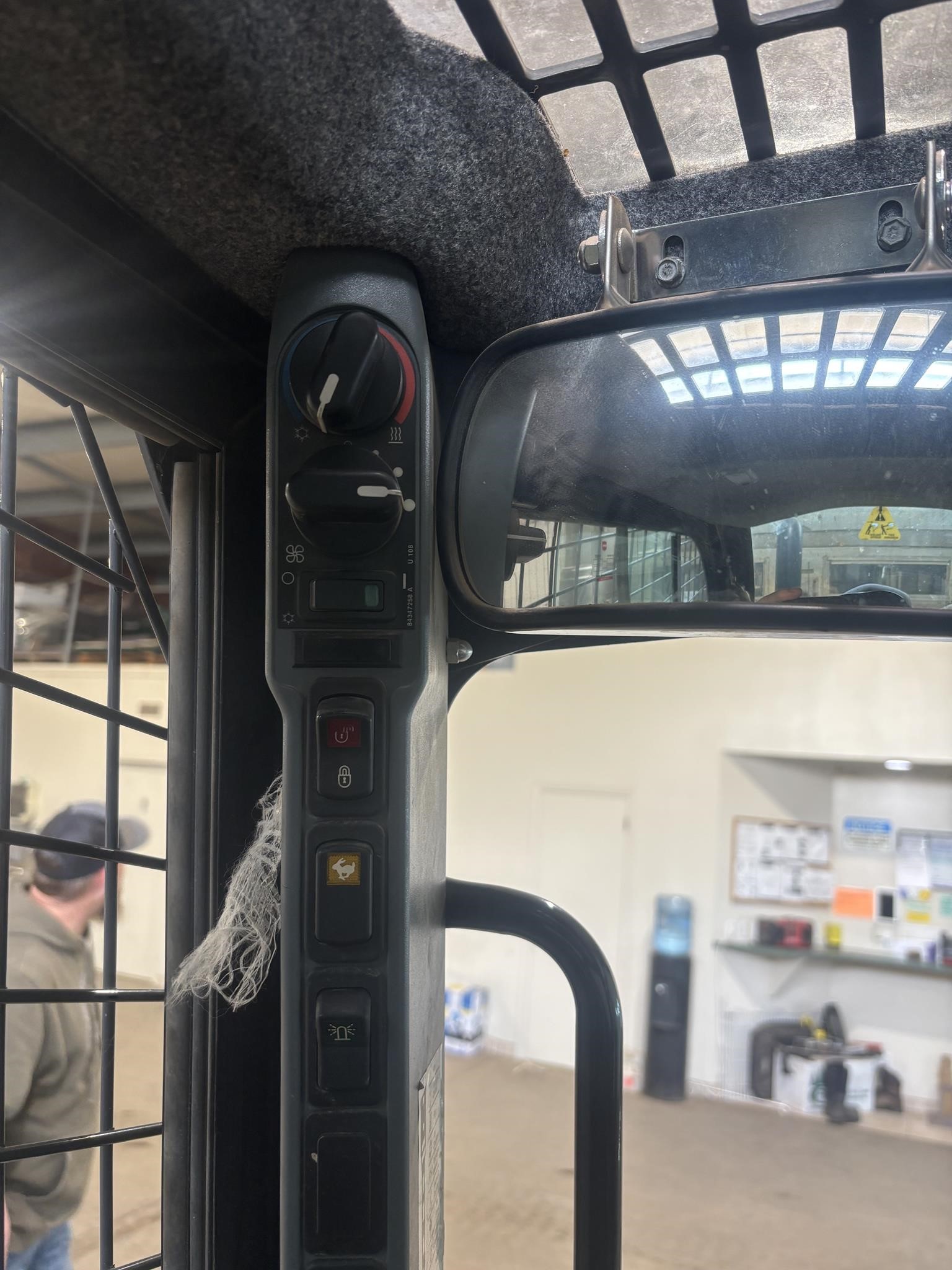 2011 New Holland C232