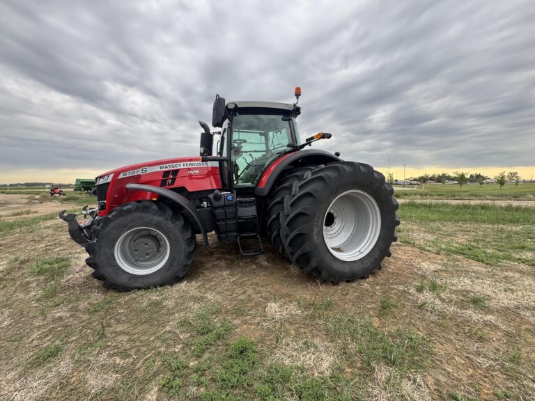 Massey Ferguson 8727S