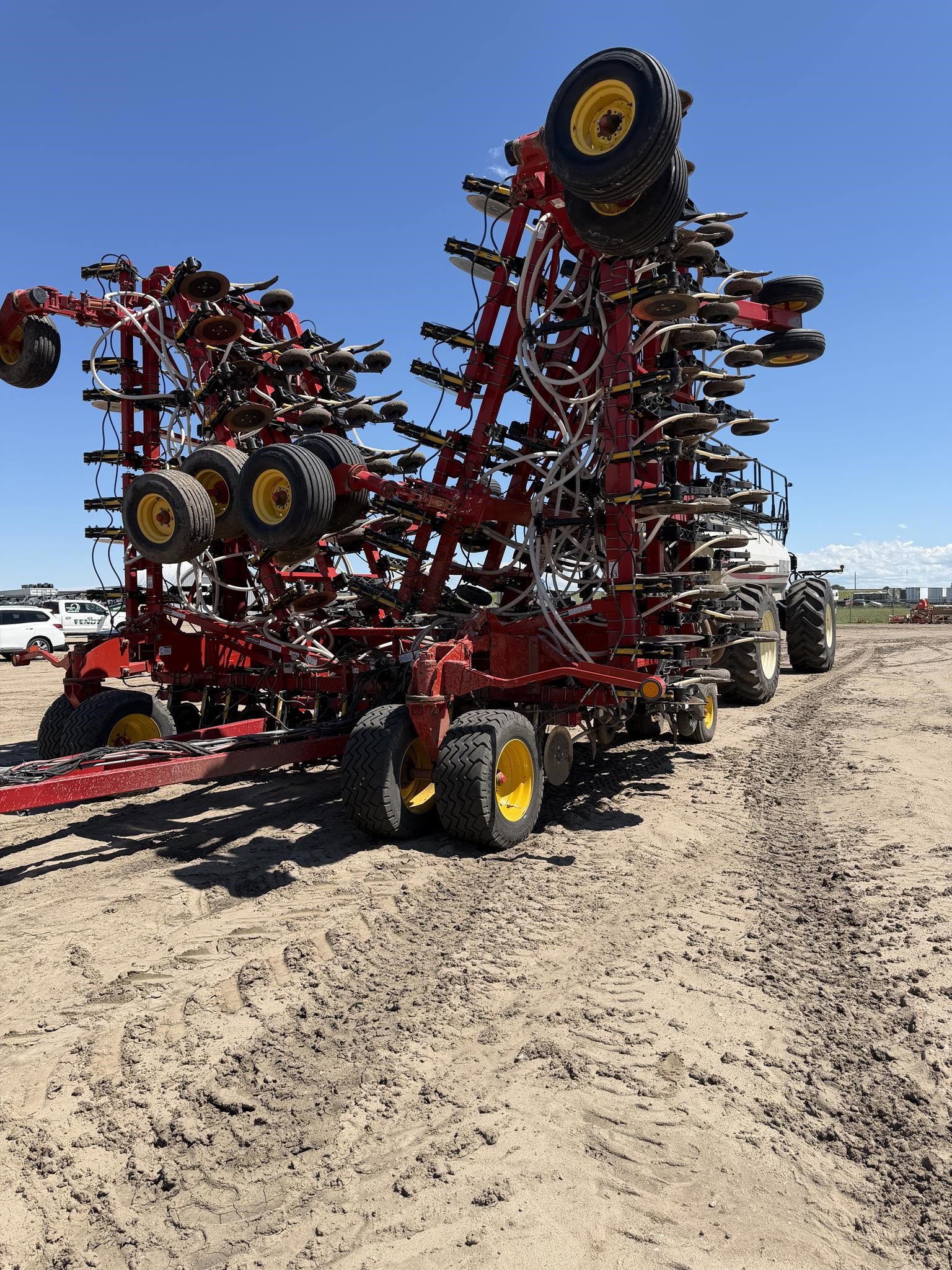 2013 Bourgault 3320-76