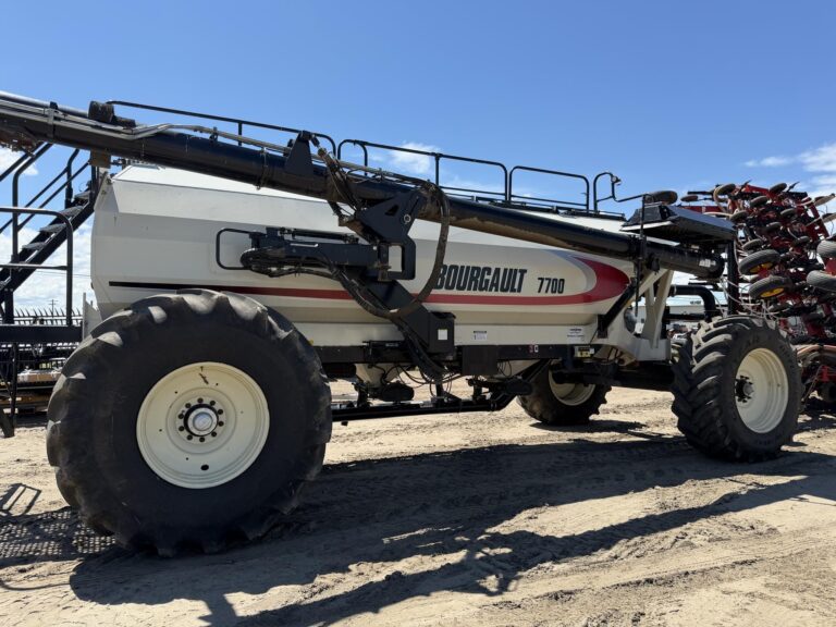 2013 Bourgault 3320-76