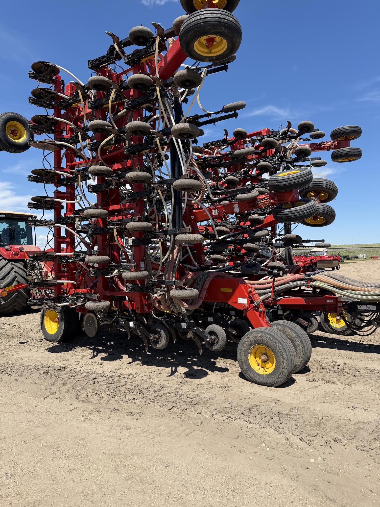 2013 Bourgault 3320-76