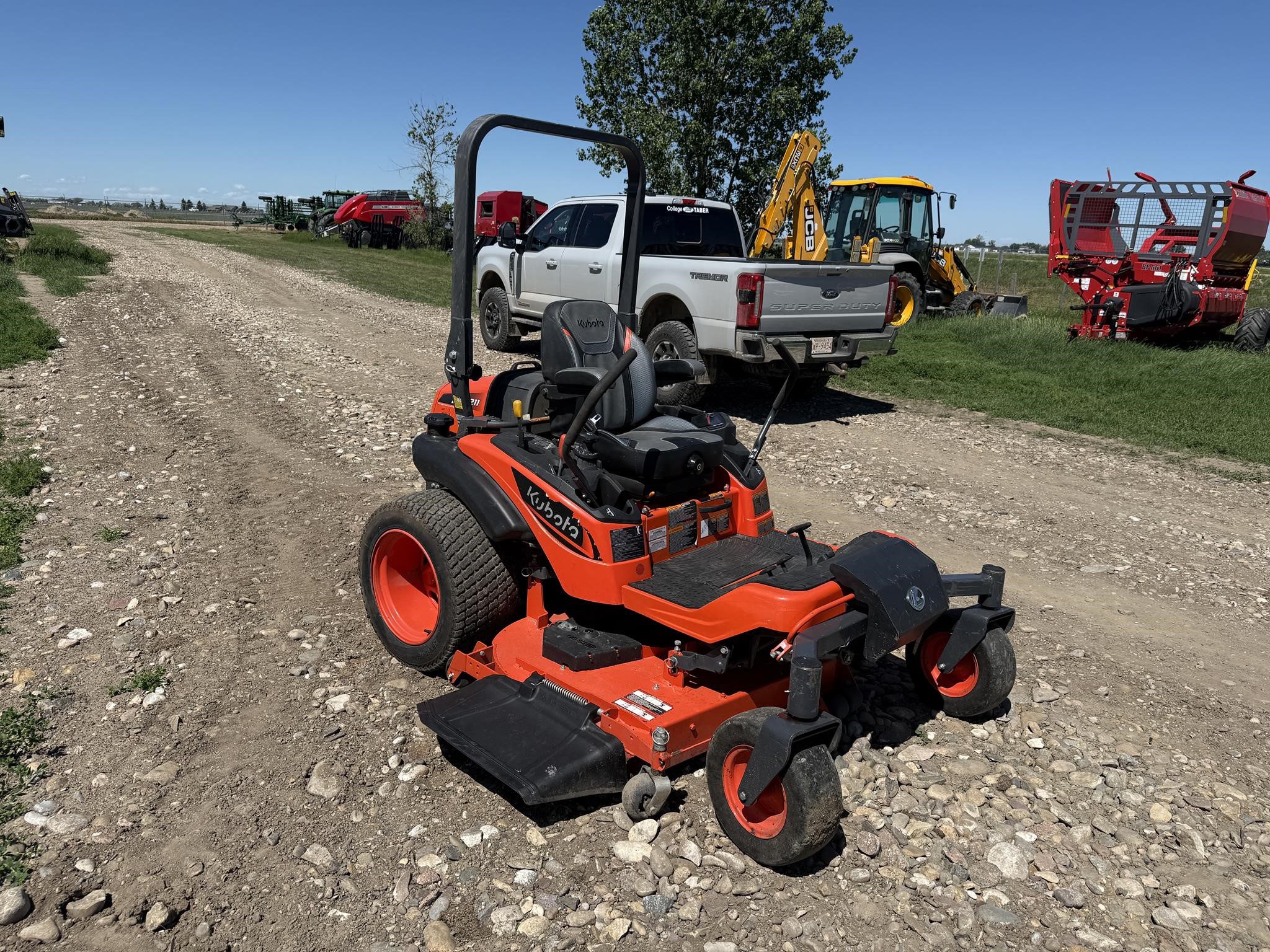 Kubota ZD1211L
