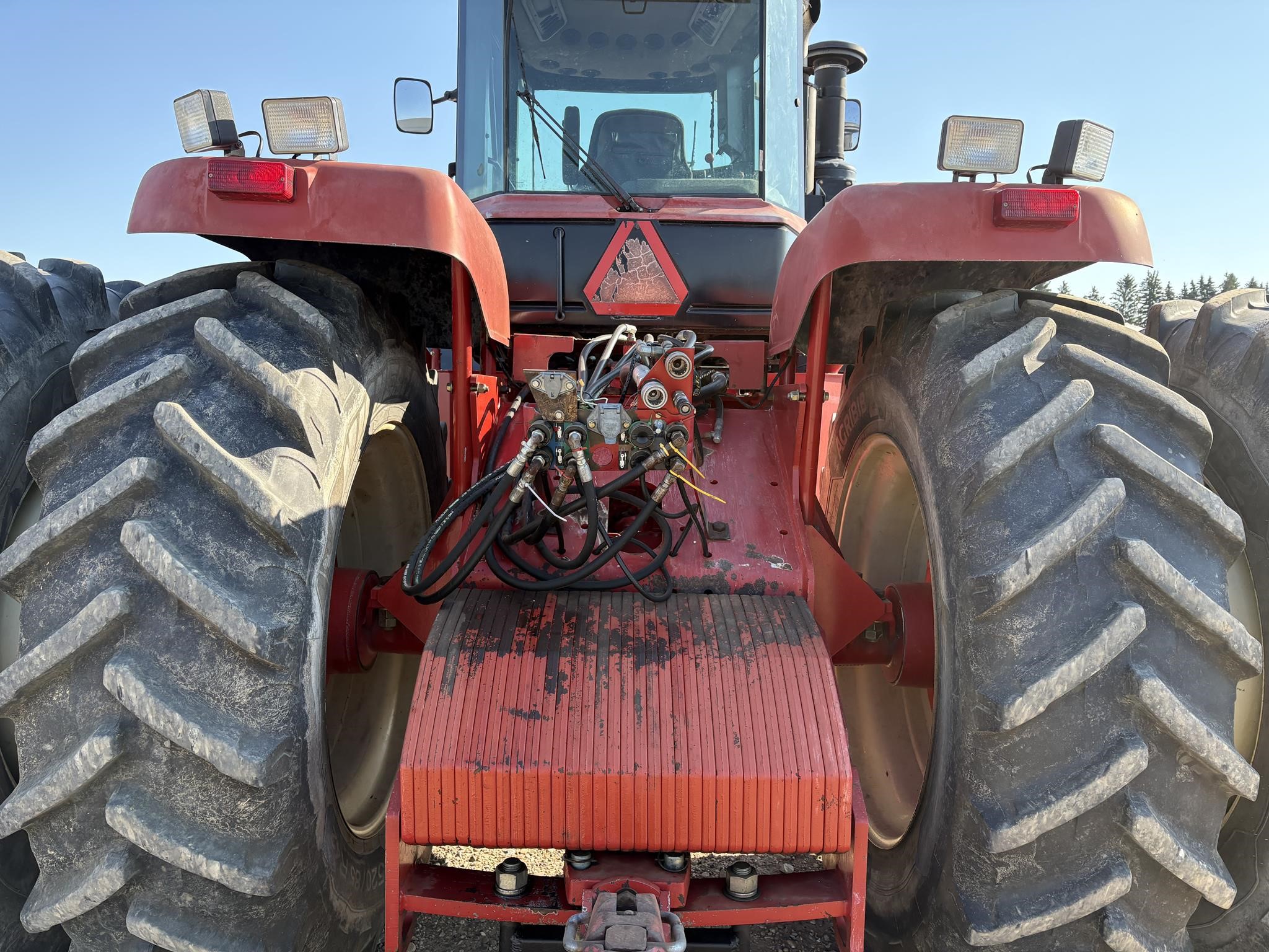 2004 Versatile 2375