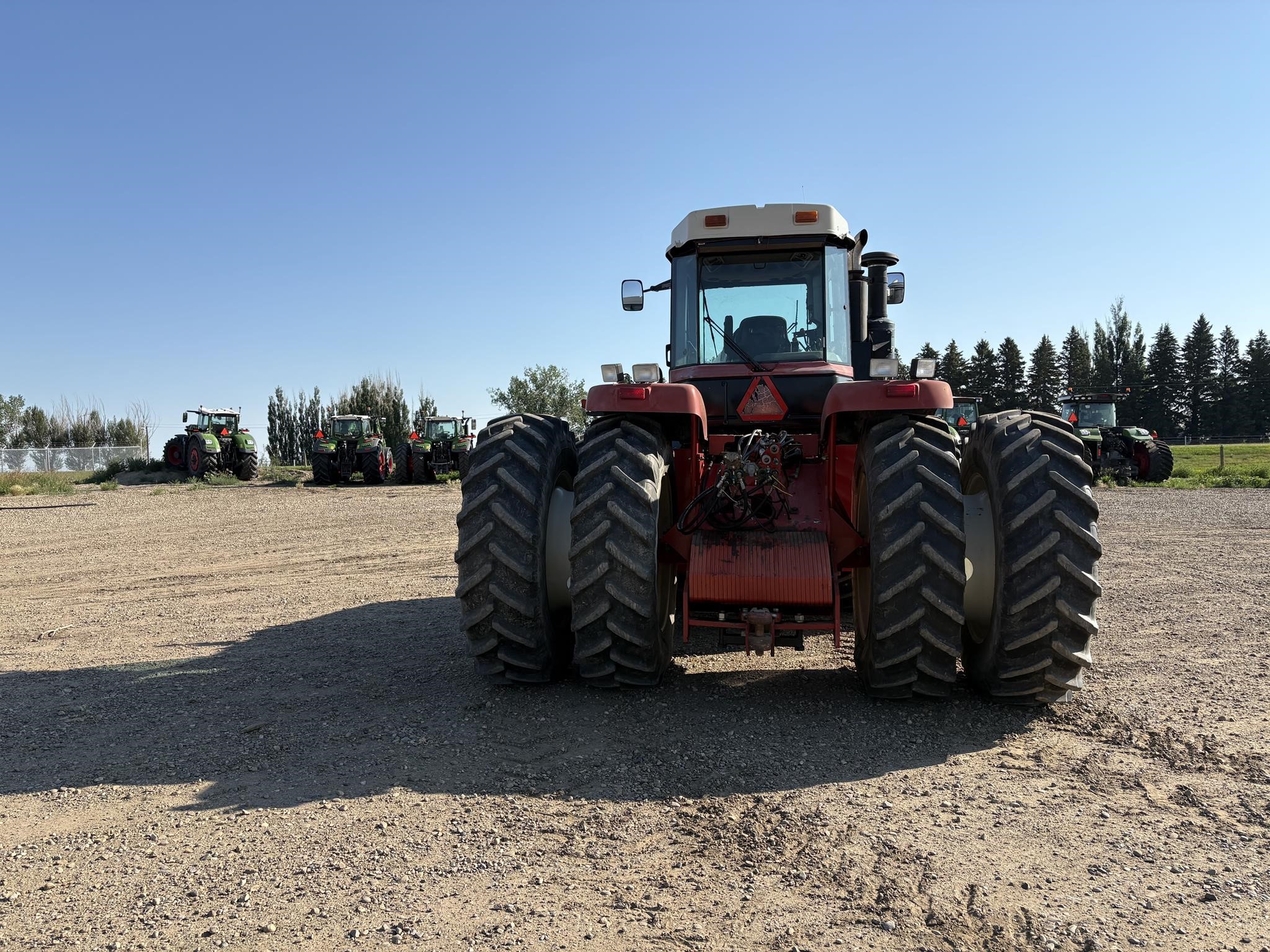 2004 Versatile 2375